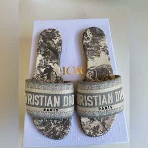 Christian Dior - Toile de Jouy Embroidered Cotton- dior sandals- Sz 38